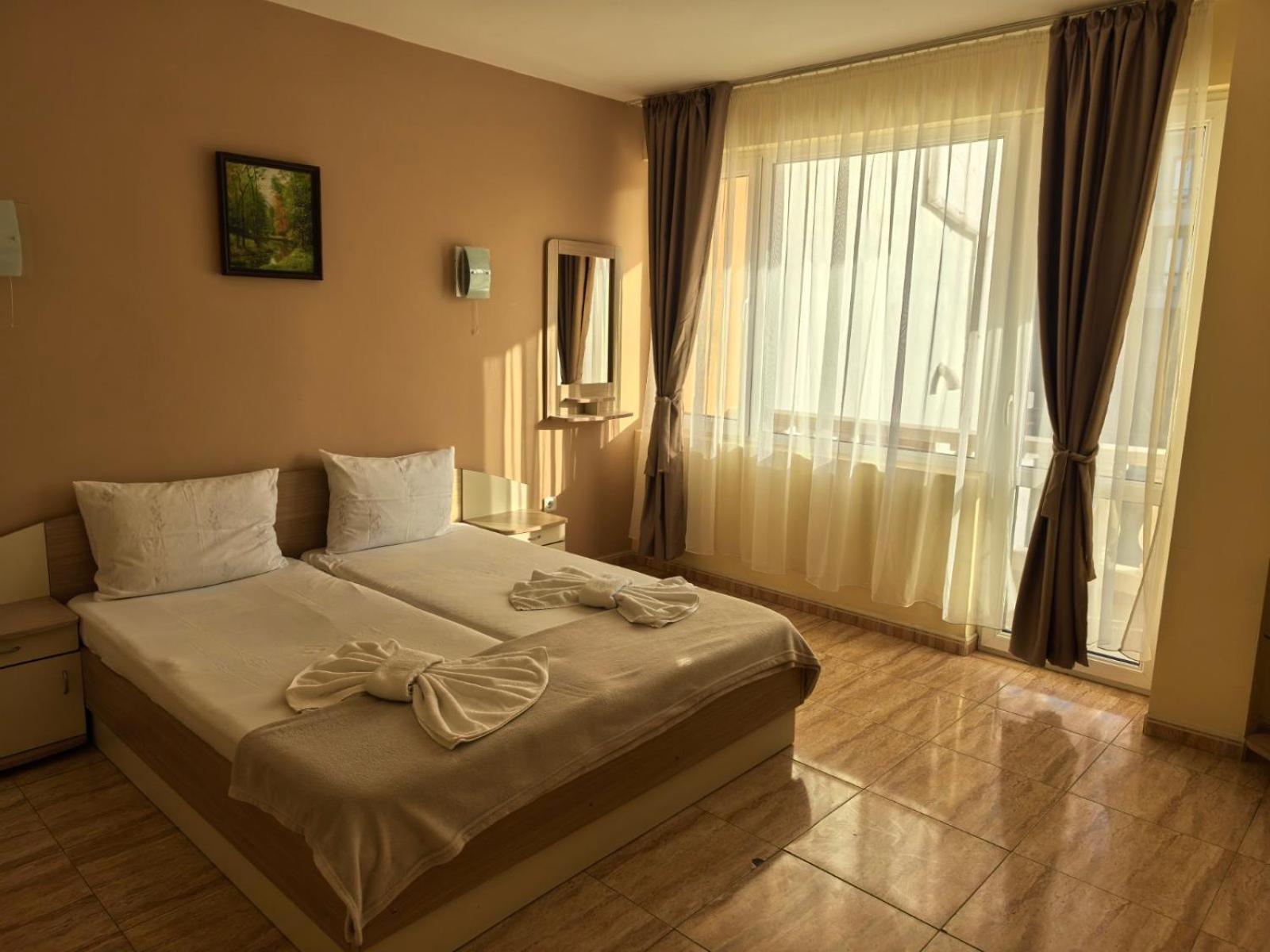 Family Hotel Alfa Vita Созополь Экстерьер фото