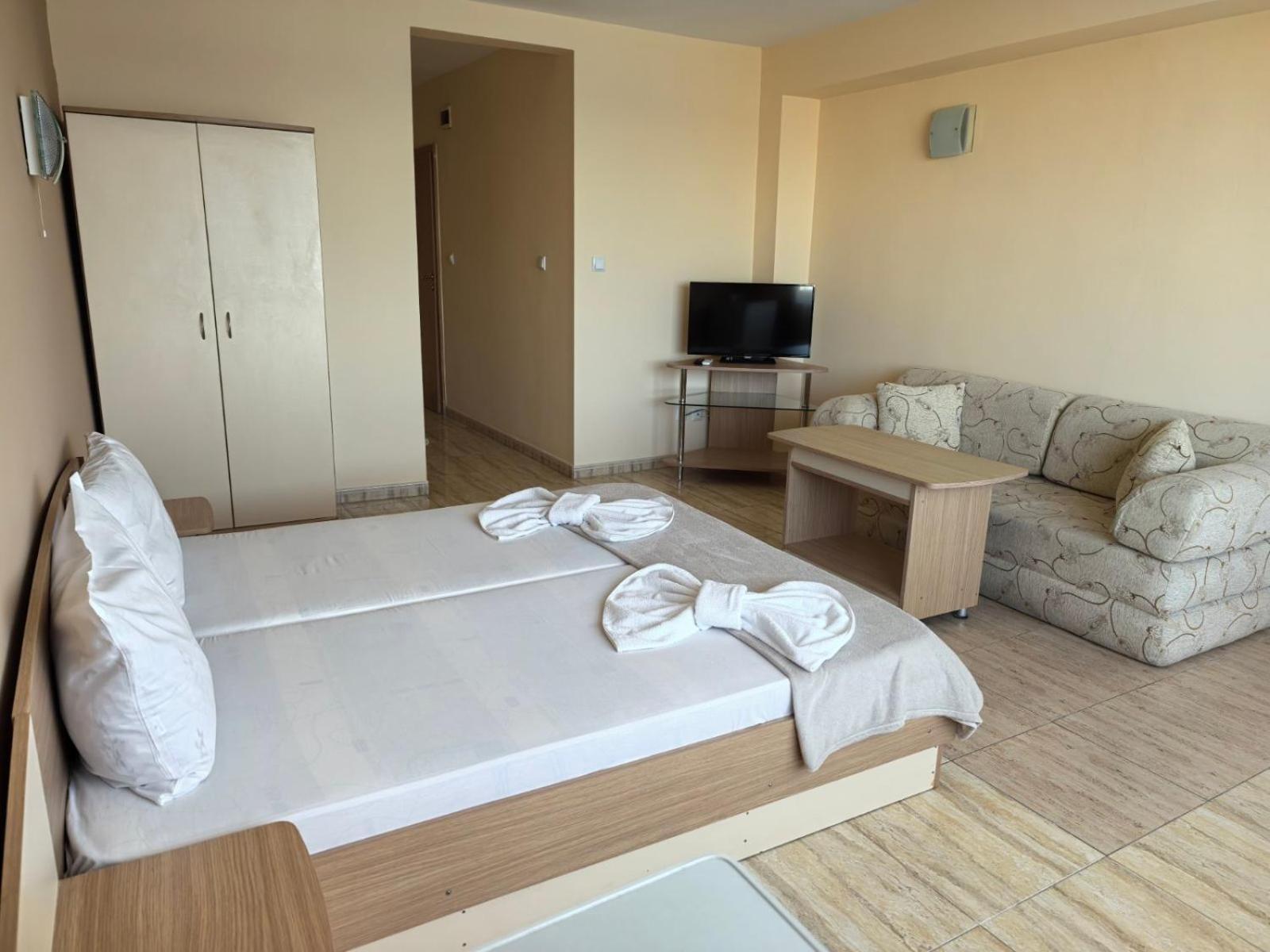 Family Hotel Alfa Vita Созополь Экстерьер фото